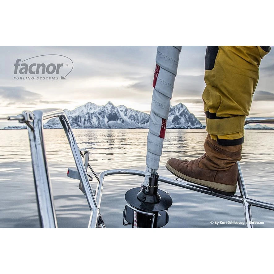 RX 300 manual furling and reefing system