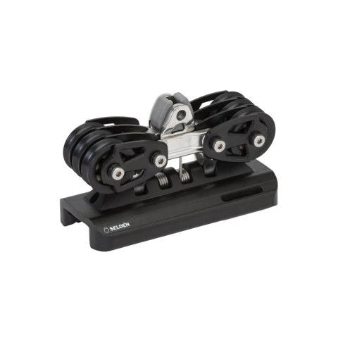 443-351-03 — Selden Main Car 30 Perf, with Toggle — Däcksutrustning - Skotvagnar