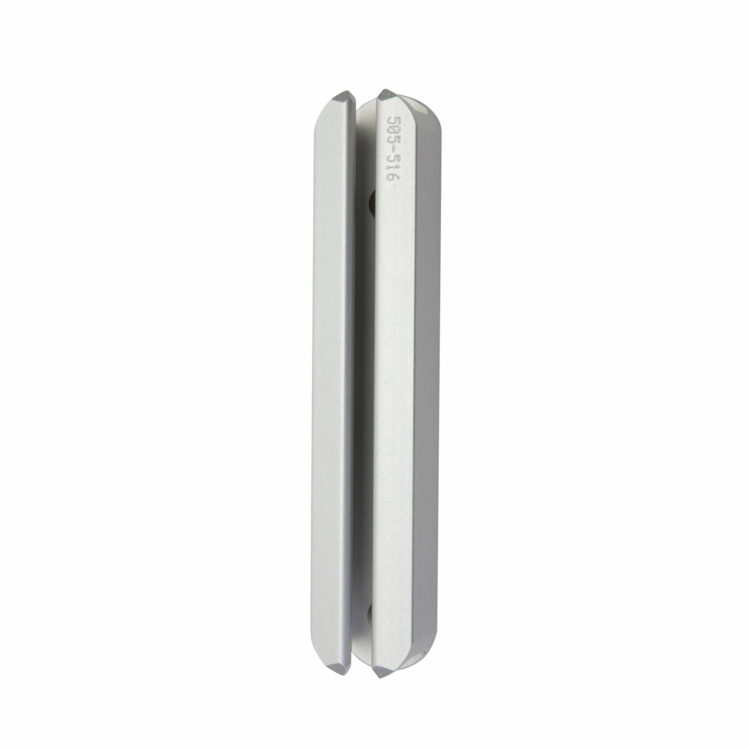 Track gate insert for full-batten cars, Seldén E-sections