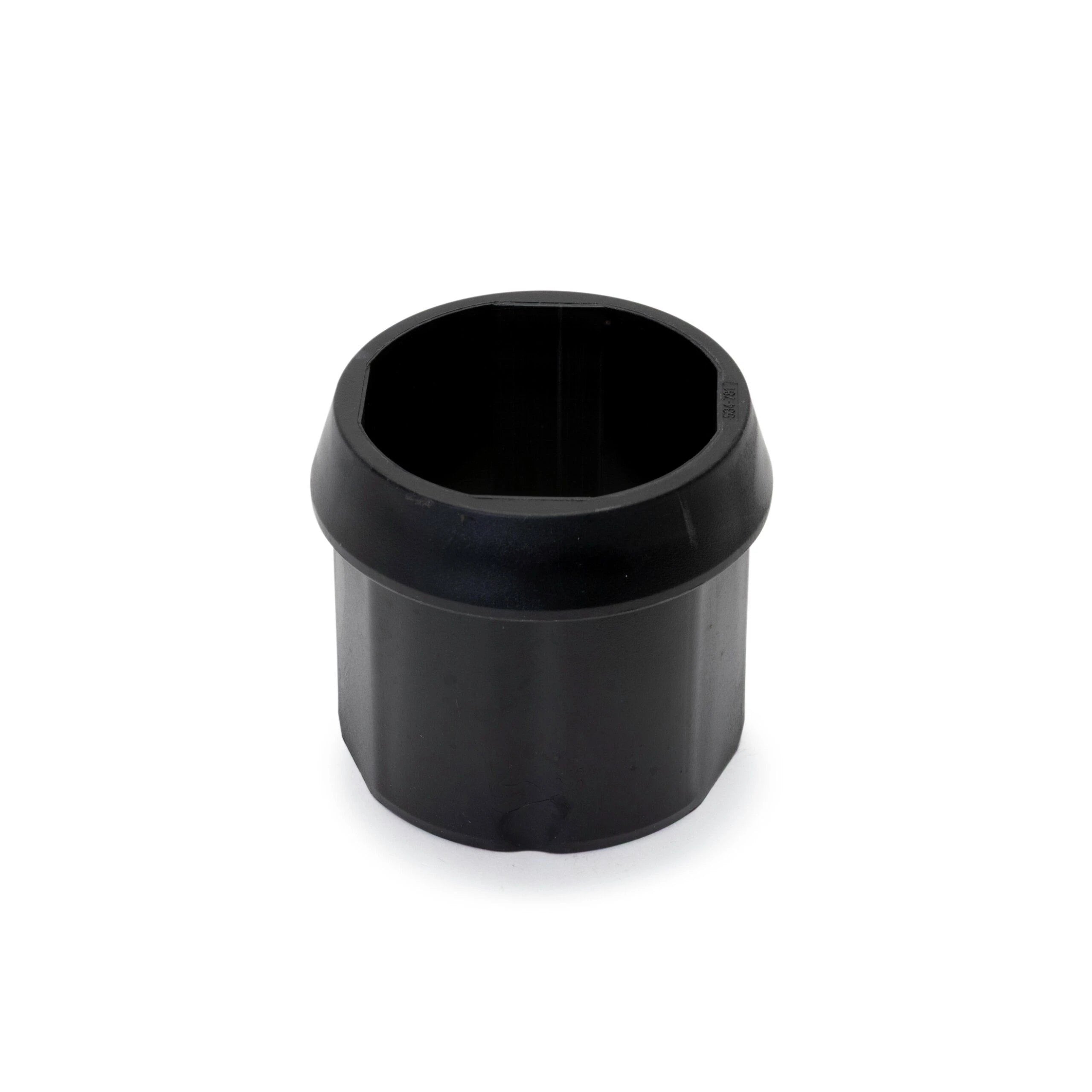 Adaptor for spinnaker pole ø84